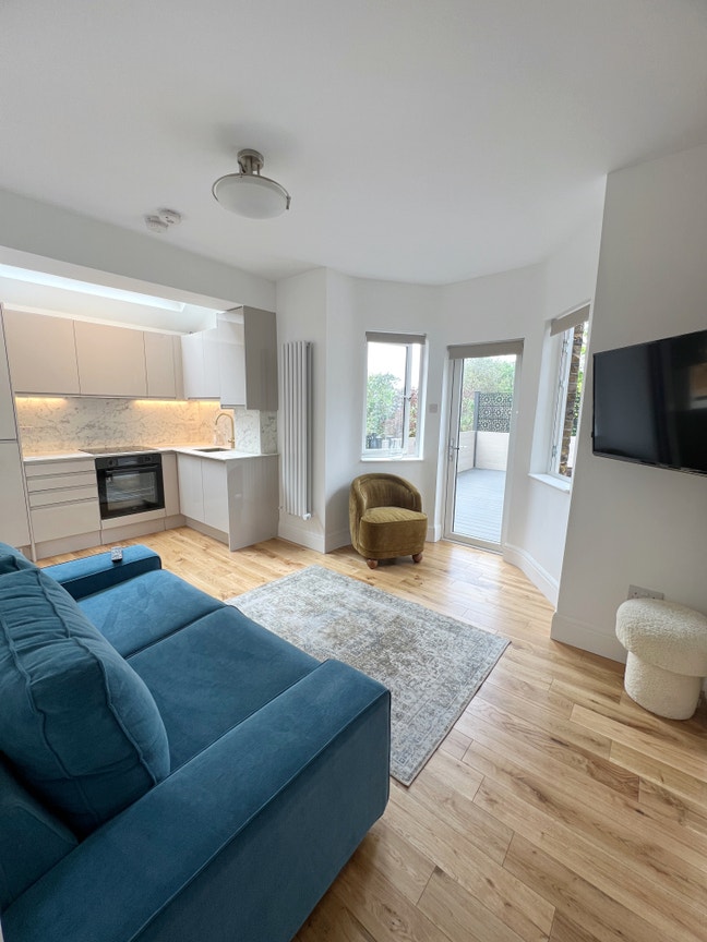 2 Bed 2 Bath Flat in SW2 Main Photo
