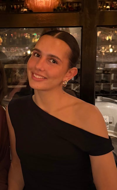 Student Female seeks a single or double room Main Photo