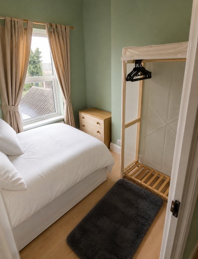 Small double room available  Main Photo
