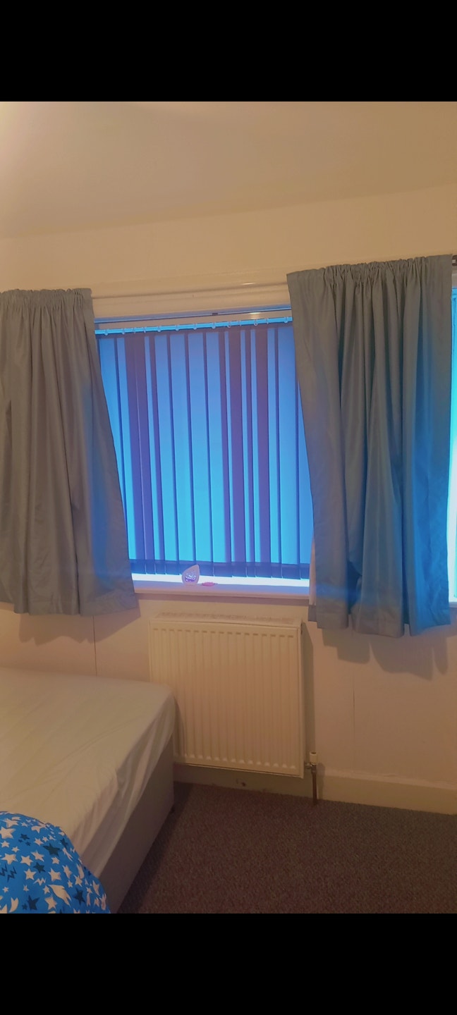 Double Room available in M22 Main Photo