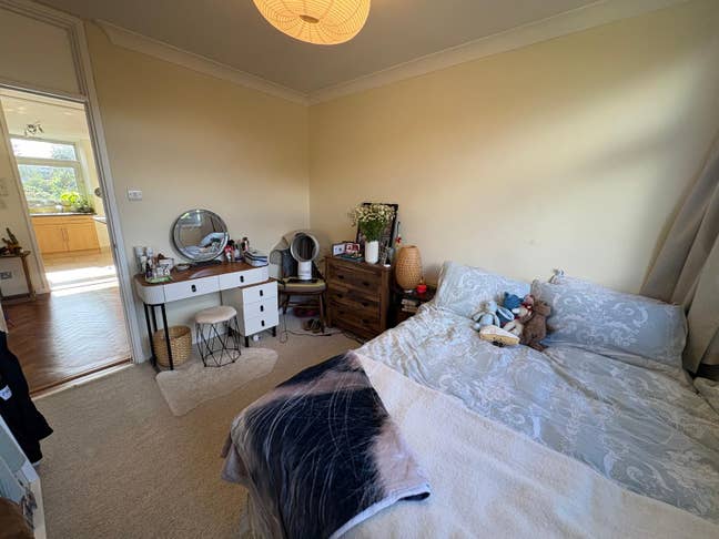 Room Availble in Gorgeous 2 bed Putney Flat Main Photo