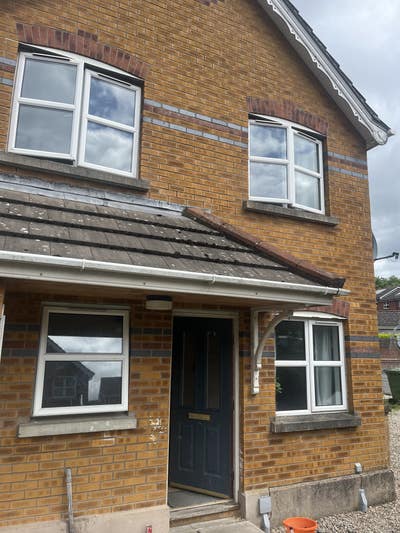 2 bedroom house to let in Kinallen, with driveway Main Photo