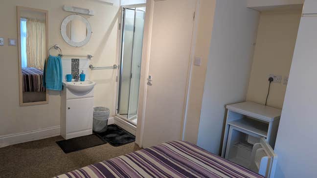 Double room En-Suite - close to town centre Main Photo