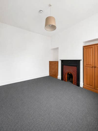 All Bills Included Room in a Shared House Main Photo