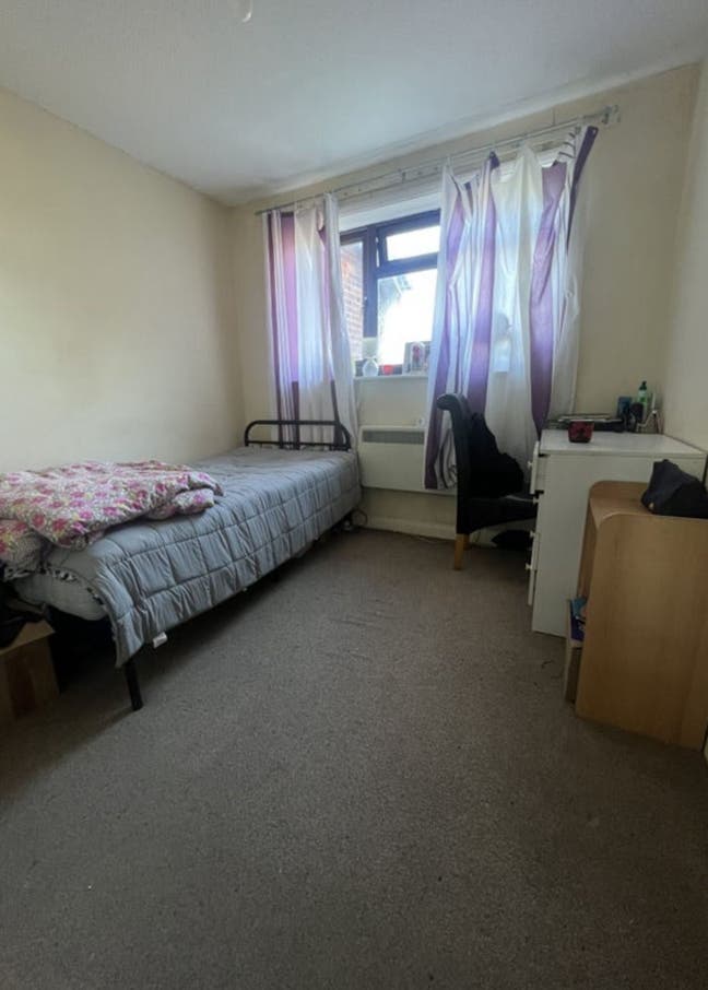 Rooms to Rent in Isleworth (TW7 4BW) Main Photo