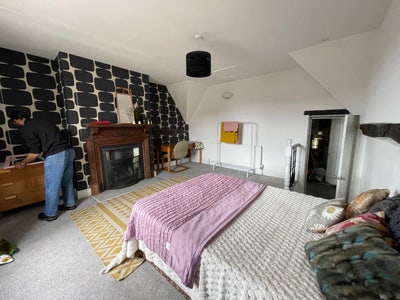 1 gorgeous room to let in a 4 bed flat  Main Photo