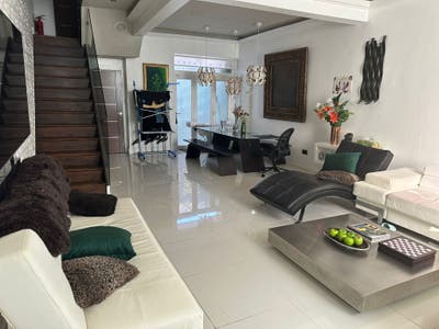 Room in Chelsea available (July - August) Main Photo