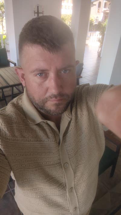 Hi. My name is nick. I'm a working profession... Main Photo