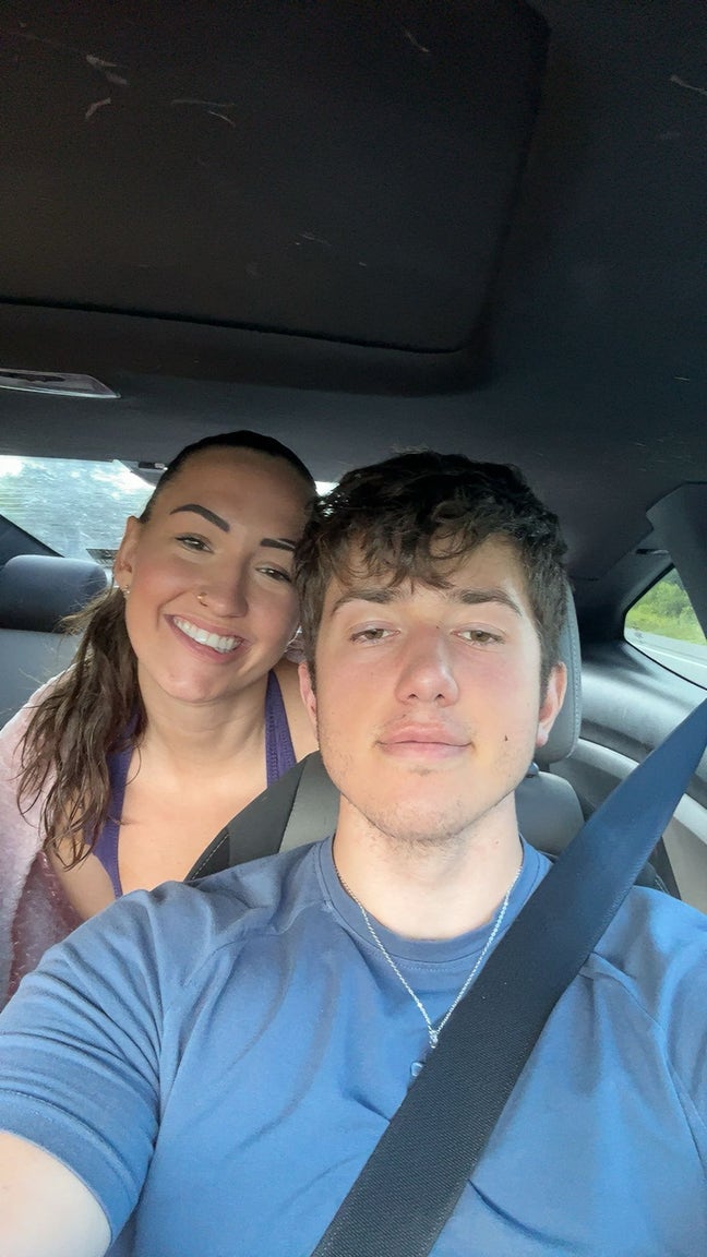 Uni Grad looking for buddy mate or flat share Main Photo