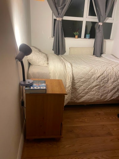 Double Bedroom | Hoxton | Female Only Main Photo