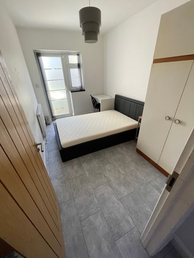 1 BED FLAT Main Photo