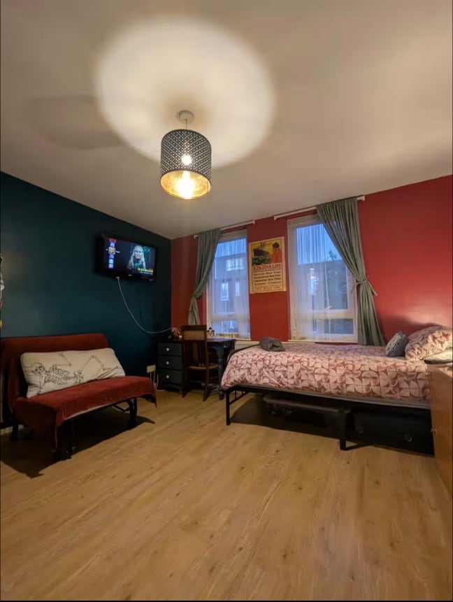 Lovely Room to Rent with Garden  Main Photo