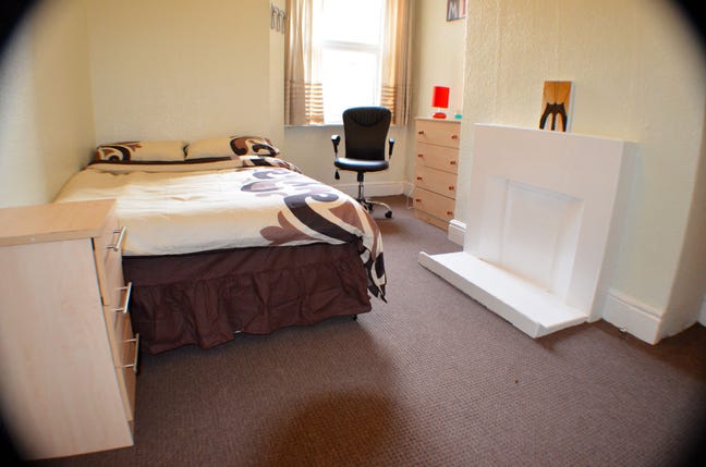 ✨Spacious Room in Fallowfield ✨ Main Photo