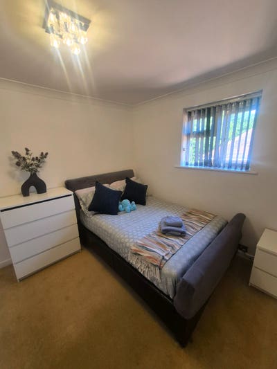 Double furnished room - Detached House in SO31 Main Photo