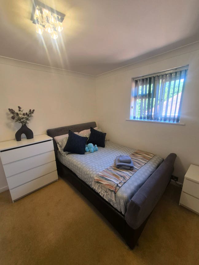 Double furnished room - Detached House in SO31 Main Photo