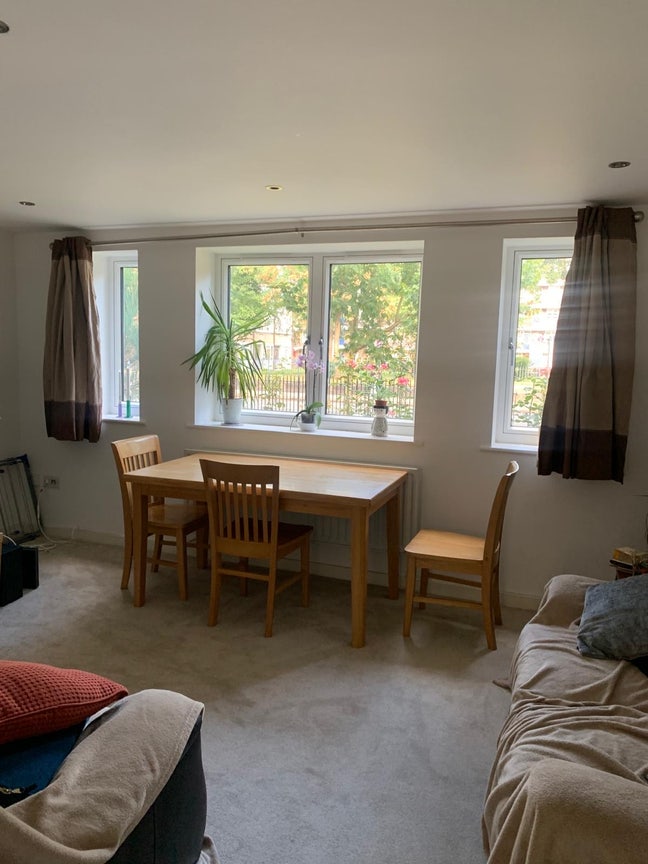 2 Rooms available in friendly houseshare from Aug Main Photo