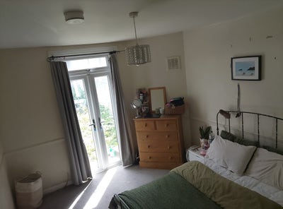 Room in Clapham North for female - &pound;850pcm Main Photo