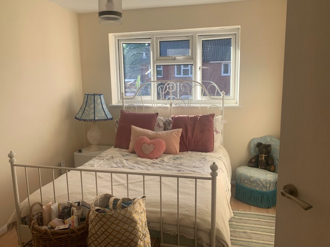 A large double room is available to rent.I offer  Main Photo