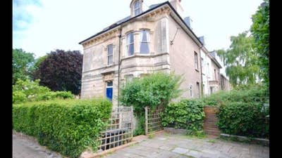 Comfortable 3-Bedroom Garden Flat in Redland Main Photo