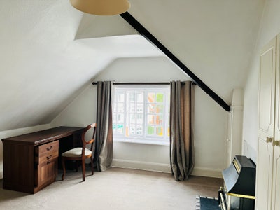 Very Large Rooms In Abington Main Photo