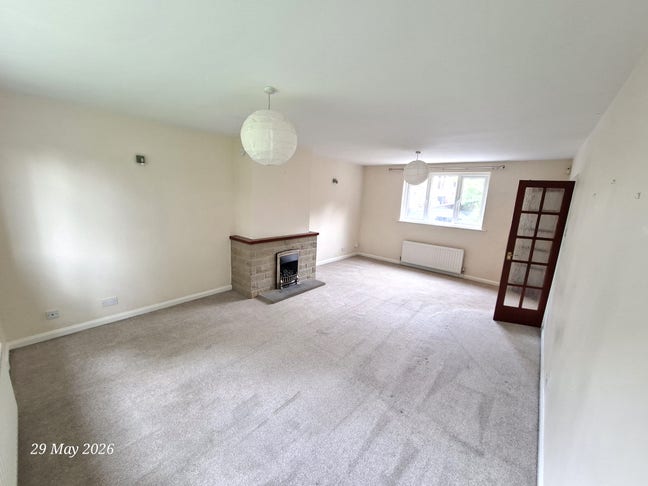 Modern Rooms in Halifax – Bills Included HX2! Main Photo