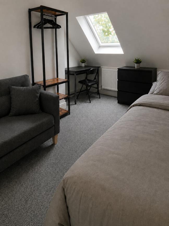 Large Loft Suite - Fully Furnished  Main Photo