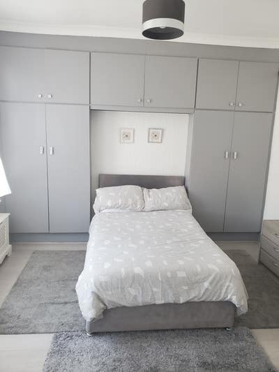 Professional Rooms to Rent Main Photo