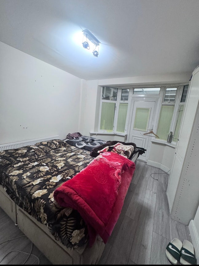 Rooms Main Photo
