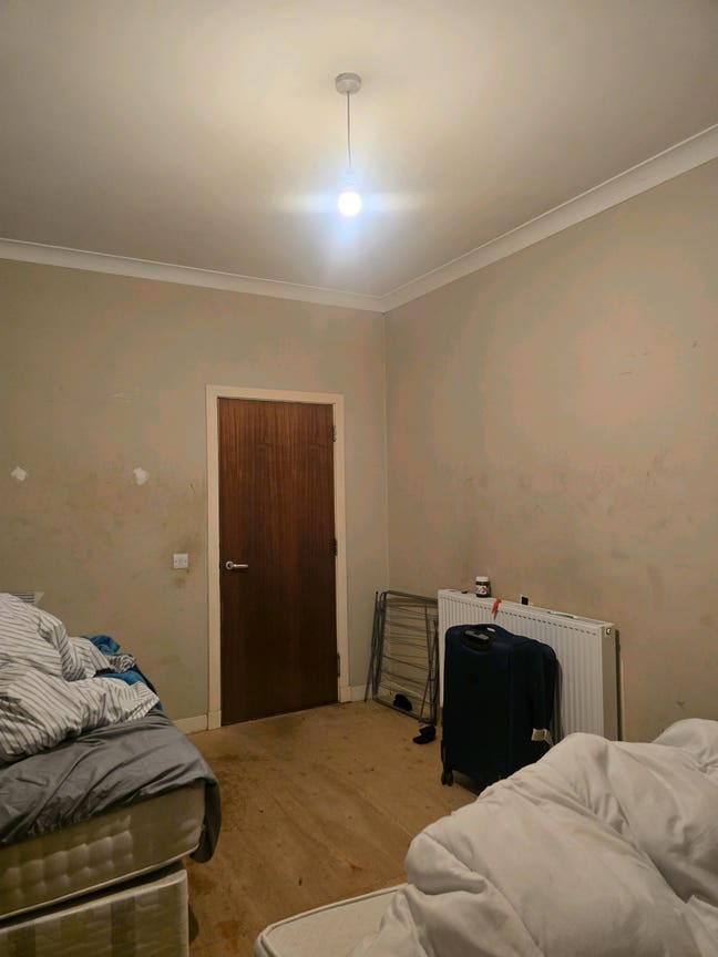 Big double room in govanhill Main Photo