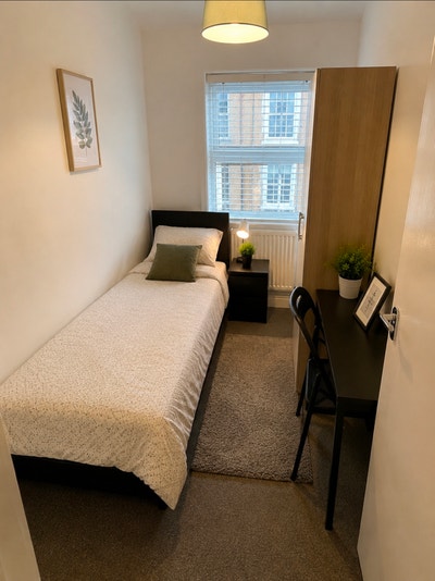 Room available Egham Main Photo