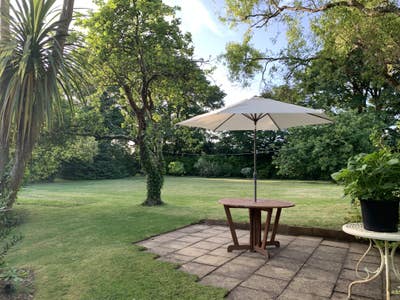 Double + Single rooms. Private detached home  Main Photo