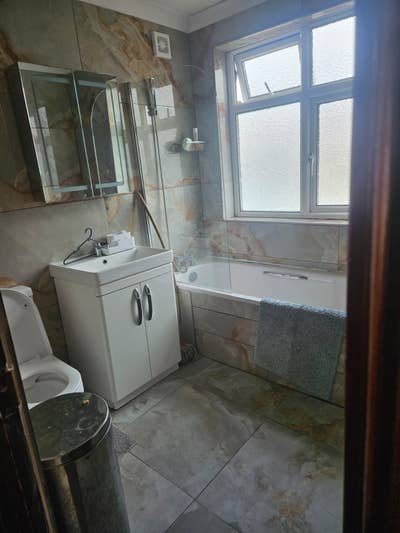 Furnished double room to let in Colindale  Main Photo