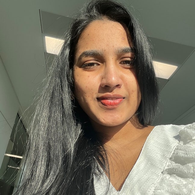 Professional Female seeks a single or double room Main Photo