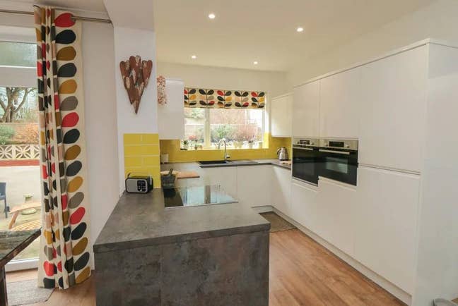 Room to rent near Peasholm Park Main Photo