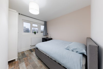 🔥 Why Paying More? 2 Rooms - Zone 1 - Ava. Soon Main Photo