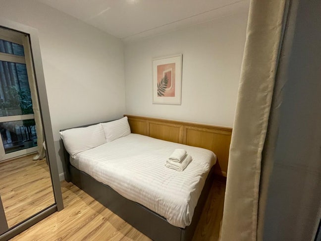 Stunning 3 bed north of river  Main Photo