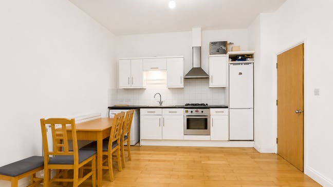 Wonderful 1 Bed Flat in Elephant and Castle  Main Photo
