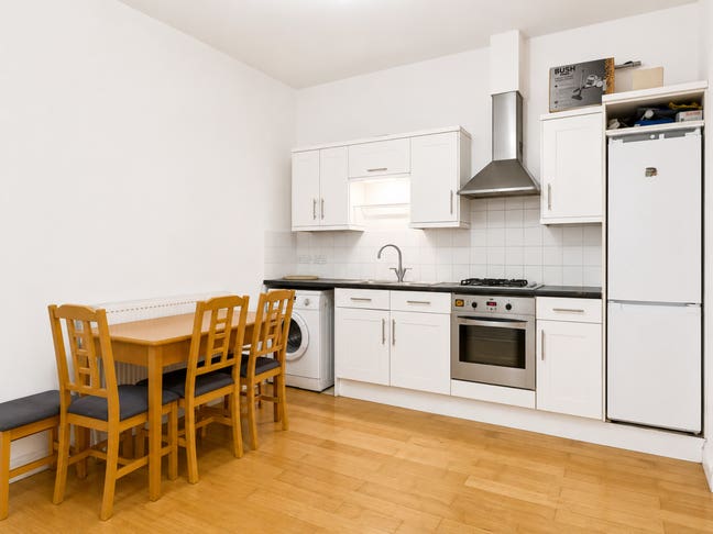 Wonderful 1 Bed Flat in Elephant and Castle  Main Photo
