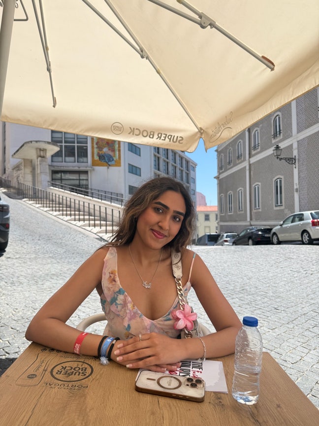 23 y/o professional looking for a friendly house Main Photo