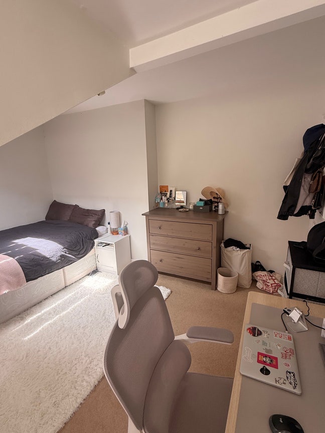 Looking for flatmate in lovely flat in Maida Vale Main Photo