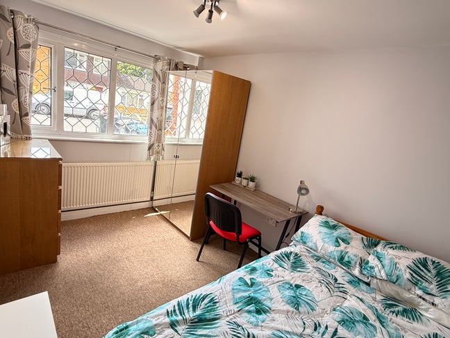 ⭐Bright Rooms  &pound;825 &pound;895 ⭐ Main Photo