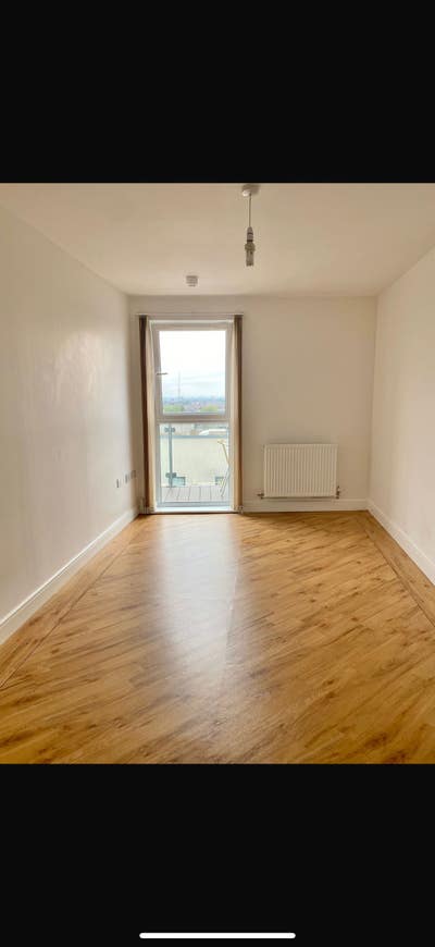 Barking & Dangenham 1 Bedroom  Main Photo