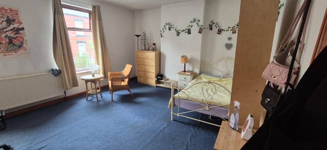 Very large rooms in shared student house Main Photo