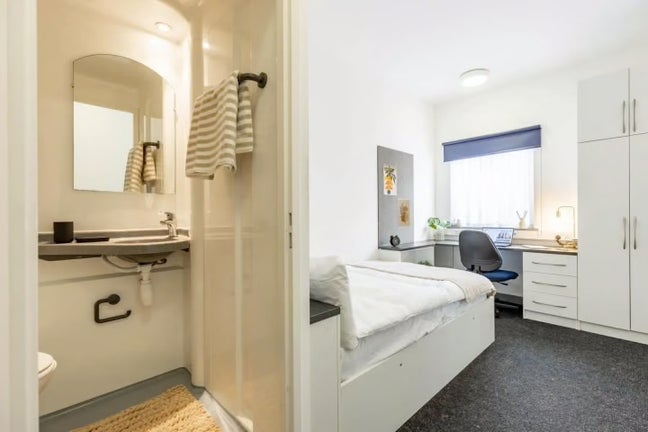 Student Room at Russell View Available  Main Photo