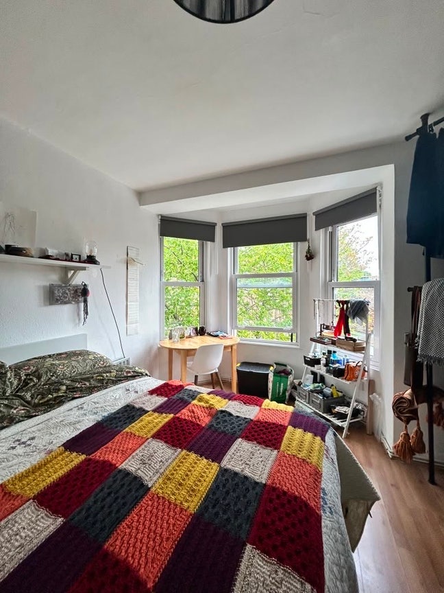 3 Bedroom Flat in Denmark Hill/ Camberwell Main Photo