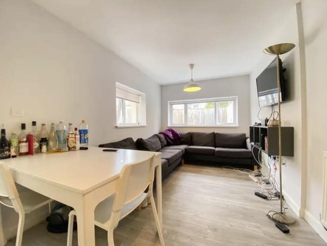 Room for rent in Cathays Main Photo