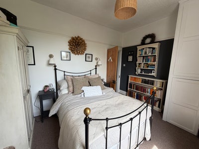 Mon-fri let in beautiful house Main Photo