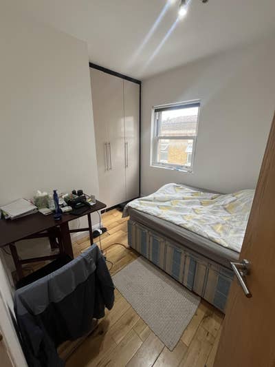 Lovely furnished double bedroom in Shadwell  Main Photo