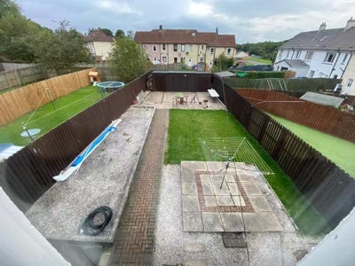 Share semi detached terrace house Main Photo