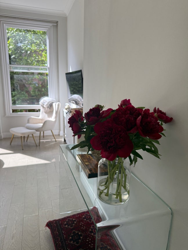 Room with a view close to Gloucester Road Station Main Photo